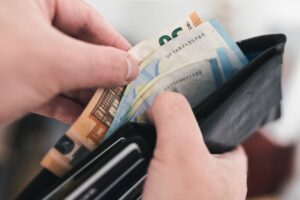 Geldregen für die Welt – Ebbe in Österreich?