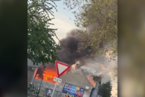 Großeinsatz: Wohnhausbrand in Mannersdorf/March